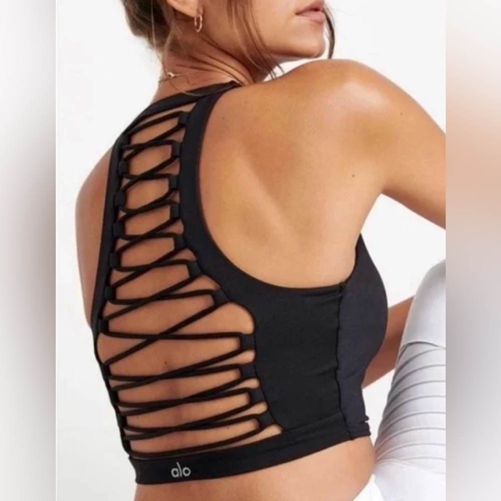 ALO Movement Longline Sports Bra Size S Black